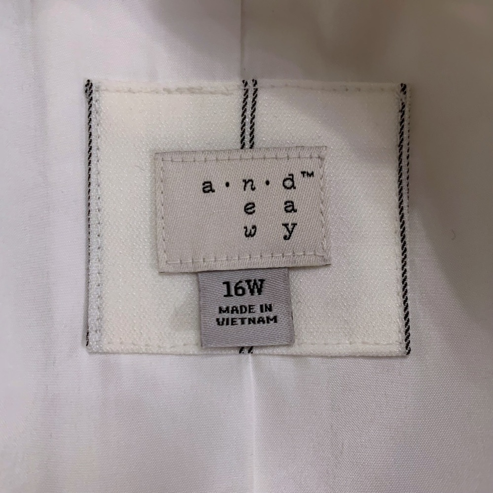 NWOT A NEW DAY 100% Cotton White Black Pinstripe Double Breasted Blazer - sz 16W - Picture 14 of 16